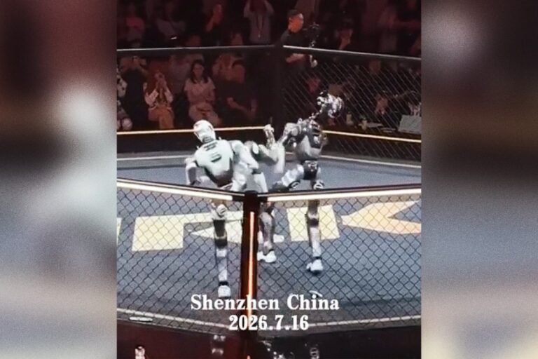 Brutal Humanoid Robot Cage Match Stops Abruptly When One of the Robot’s Heads Pops Off