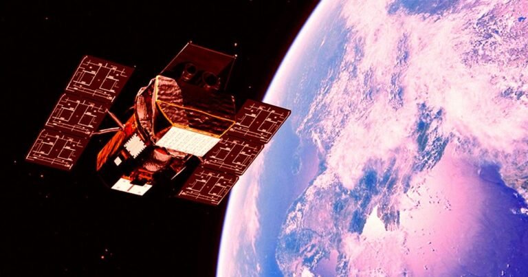 NASA Telescope Careening Down to Earth After Failed Rescue Mission